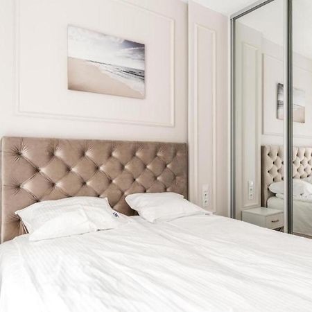 Apartament Mennica Residence - Golden Apartments - Comfortable And Stylish Varsavia Esterno foto