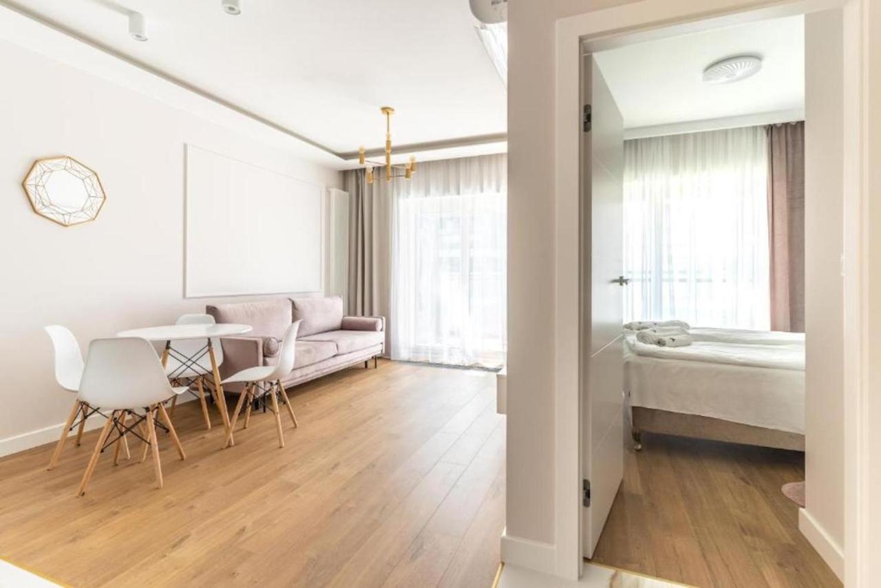 Apartament Mennica Residence - Golden Apartments - Comfortable And Stylish Varsavia Esterno foto