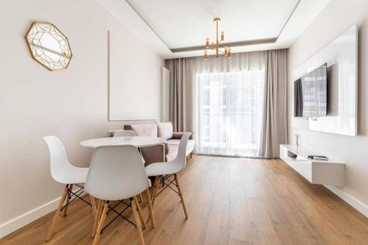 Apartament Mennica Residence - Golden Apartments - Comfortable And Stylish Varsavia Esterno foto