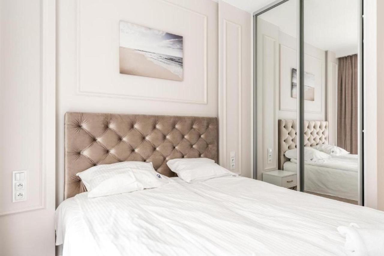 Apartament Mennica Residence - Golden Apartments - Comfortable And Stylish Varsavia Esterno foto